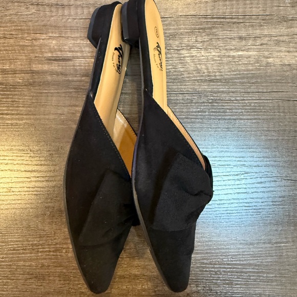 Black Bow Women's Shoes - Picture 5 of 7